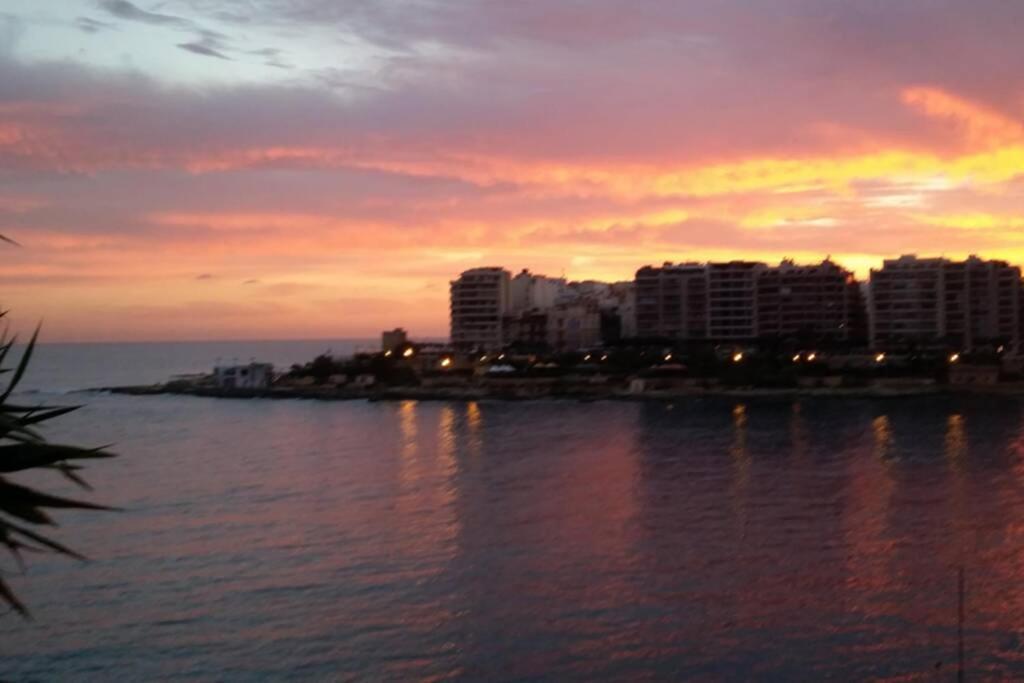 St Julians' Sea Front, Spectacular View, Apartment Saint Julian's Dış mekan fotoğraf