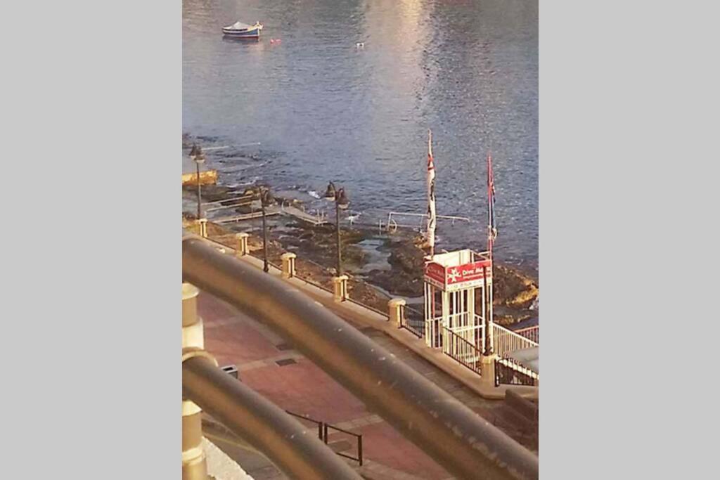 St Julians' Sea Front, Spectacular View, Apartment Saint Julian's Dış mekan fotoğraf